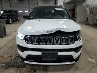 2024 Jeep Compass Limited with VIN 3C4NJDCN8RT113812, listed as a Copart auction lot 52194735 with 19,008 mi miles and Salvage Title. Bid and sale history available at carsss.com. Image 5.