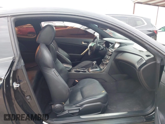 2014 Hyundai Genesis Coupe 3.8 Ultimate with VIN KMHHU6KJ9EU117703, listed as a IAAI auction lot 41486814 with 163,365 mi miles. Bid and sale history available at carsss.com. Image 5.
