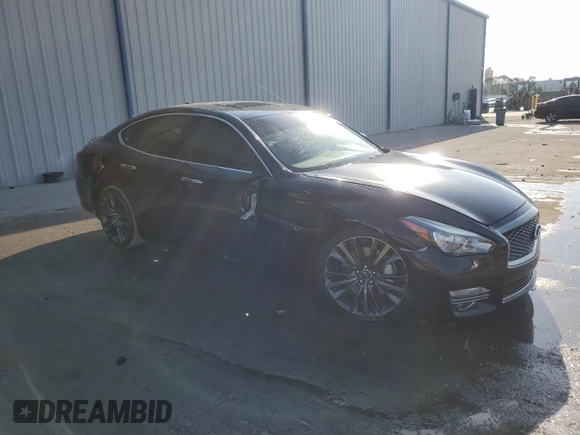 2016 Infiniti Q70 z VIN JN1BY1AP0GM220179, wystawiony jako Copart lot #54129215 z przebiegiem 117 759 mil mil oraz Szkoda całkowita • Salvage title. Historia ofert i sprzedaży dostępna na DreamBid. Obrazek 4.