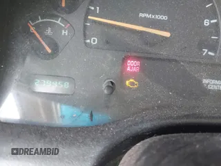 2001 Dodge Dakota Sport z VIN 1B7HL2ANX1S297770, wystawiony jako IAAI lot #42309715 z przebiegiem 279 458 mil mil oraz . Historia ofert i sprzedaży dostępna na DreamBid. Obrazek 7.