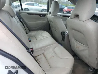 2005 Volvo S60 с VIN YV1RS592652462152, выставлен на аукционе Copart как лот 51055495 с пробегом 117 631 миль миль и Списание • Salvage title. История ставок и продаж доступна на DreamBid. Изображение 10.
