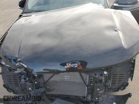 2024 Jeep Grand Cherokee with VIN 1C4RJYB66RC681295, listed as a Copart auction lot 49209175 with 17,334 mi miles and Salvage title. Bid and sale history available at DreamBid. Image 12.