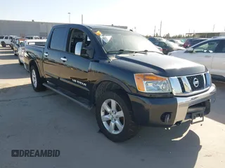 2008 Nissan Titan SE with VIN 1N6BA07D38N346909, listed as a IAAI auction lot 41678706 with 321,104 mi miles. Bid and sale history available at carsss.com. Image 1.