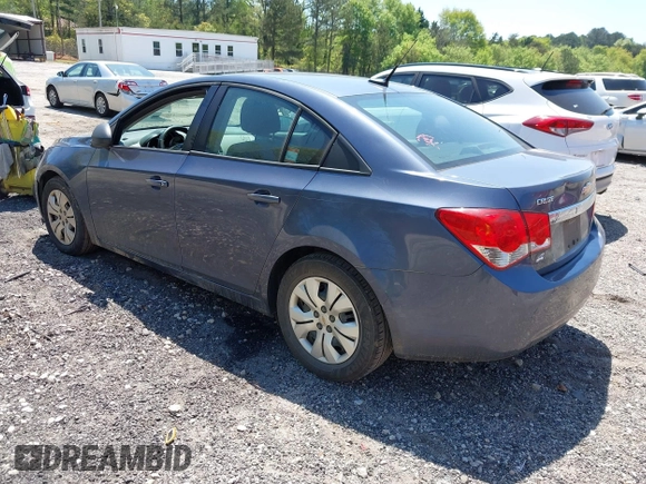 2014 Chevrolet Cruze LS z VIN 1G1PA5SH0E7299802, wystawiony jako IAAI lot #42023378 z przebiegiem 228 763 mil mil oraz . Historia ofert i sprzedaży dostępna na DreamBid. Obrazek 3.
