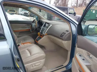 2005 Lexus RX 330 with VIN 2T2HA31U95C066669, listed as a IAAI auction lot 41908311 with 383,732 mi miles. Bid and sale history available at carsss.com. Image 5.