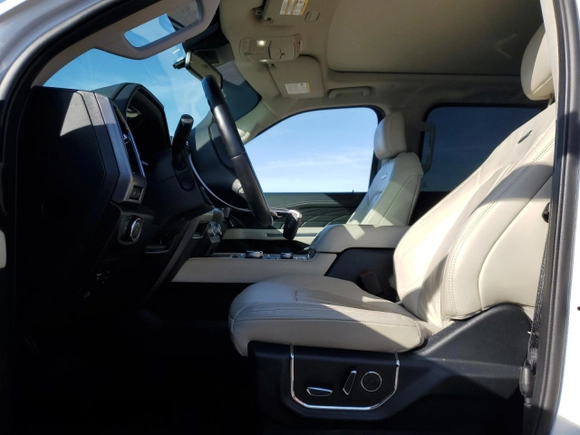2020 Ford Expedition Max Platinum with VIN 1FMJK1MT2LEA78548, listed as a Copart auction lot 77628454 with 24,071 mi miles and Salvage title. Bid and sale history available at DreamBid. Image 7.