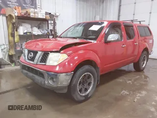 2006 Nissan Frontier SE z VIN 1N6AD07W86C401156, wystawiony jako IAAI lot #41808763 z przebiegiem 200 825 mil mil oraz . Historia ofert i sprzedaży dostępna na DreamBid. Obrazek 21.