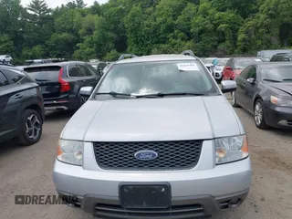 2005 Ford Freestyle SEL с VIN 1FMZK02165GA74170, выставлен на аукционе IAAI как лот 42429482 с пробегом 77 047 миль миль и . История ставок и продаж доступна на DreamBid. Изображение 13.