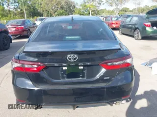 2022 Toyota Camry SE with VIN 4T1T11AK4NU639042, listed as a IAAI auction lot 41064319 with 33,078 mi miles. Bid and sale history available at carsss.com. Image 16.