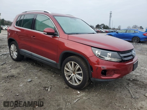 2012 Volkswagen Tiguan LE z VIN WVGAV7AX2CW004641, wystawiony jako Copart lot #44508485 z przebiegiem 60 711 mil mil oraz Szkoda całkowita • Salvage title. Historia ofert i sprzedaży dostępna na DreamBid. Obrazek 4.
