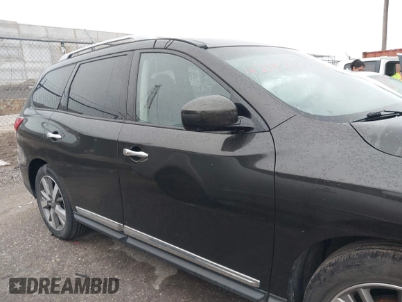 2015 Nissan Pathfinder Platinum z VIN 5N1AR2MM7FC622794, wystawiony jako IAAI lot #42421732 z przebiegiem 91 197 mil mil oraz . Historia ofert i sprzedaży dostępna na DreamBid. Obrazek 13.