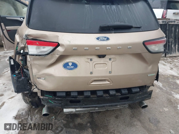 2020 Ford Escape SE with VIN 1FMCU0G60LUB97403, listed as a IAAI auction lot 41544829 with 47,734 mi miles. Bid and sale history available at carsss.com. Image 6.