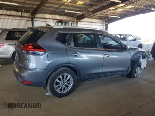 2018 Nissan Rogue SV with VIN 5N1AT2MV1JC817874, listed as a Copart auction lot 45360585 with 62,597 mi miles and Salvage Title. Bid and sale history available at carsss.com. Image 3.