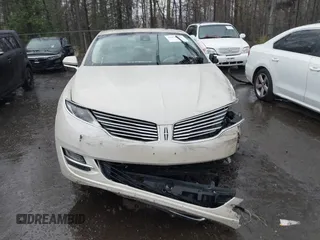 2015 Lincoln MKZ z VIN 3LN6L2JK1FR603766, wystawiony jako IAAI lot #41975944 z przebiegiem 81 547 mil mil oraz . Historia ofert i sprzedaży dostępna na DreamBid. Obrazek 12.