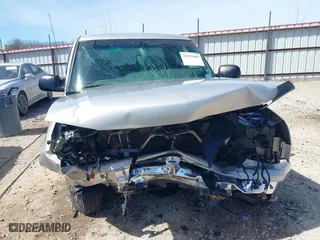 2006 Chevrolet Silverado 1500 LT1 with VIN 2GCEK19V761113414, listed as a IAAI auction lot 41835695 with 1 mi miles. Bid and sale history available at carsss.com. Image 13.