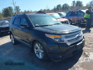 2014 Ford Explorer XLT z VIN 1FM5K8D87EGA15409, wystawiony jako IAAI lot #41768883 z przebiegiem 121 207 mil mil oraz . Historia ofert i sprzedaży dostępna na DreamBid. Obrazek 1.