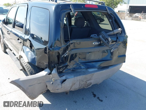 2002 Ford Escape XLT with VIN 1FMCU03142KC39723, listed as a IAAI auction lot 42228038 with 131,399 mi miles and . Bid and sale history available at DreamBid. Image 6.