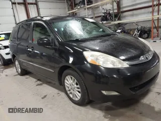 2009 Toyota Sienna XLE with VIN 5TDBK22CX9S026735, listed as a IAAI auction lot 41858014 with 187,761 mi miles. Bid and sale history available at carsss.com. Image 1.