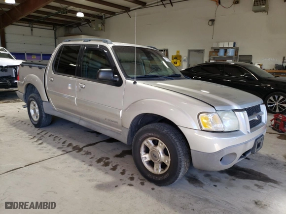 2002 Ford Explorer Sport Trac Value with VIN 1FMZU77E02UC61450, listed as a Copart auction lot 46116835 with 205,139 mi miles and Salvage Title. Bid and sale history available at carsss.com. Image 4.