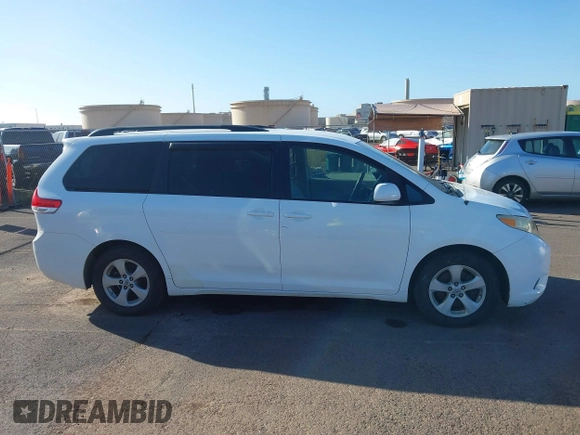 2011 Toyota Sienna LE AAS with VIN 5TDKK3DC3BS086073, listed as a IAAI auction lot 41637136 with 257,615 mi miles. Bid and sale history available at carsss.com. Image 13.
