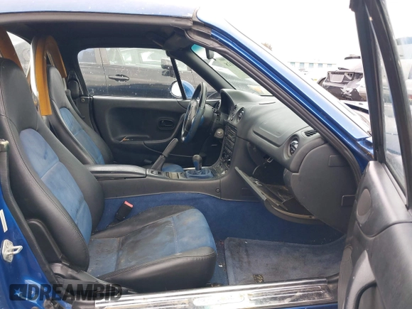 1999 Mazda MX-5 Miata with VIN JM1NB3539X0130910, listed as a IAAI auction lot 42175118 with 91,570 mi miles and . Bid and sale history available at DreamBid. Image 5.