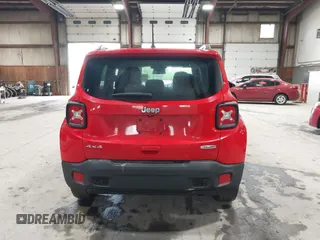 2018 Jeep Renegade Latitude with VIN ZACCJBBB8JPH30688, listed as a IAAI auction lot 42205960 with Not Provided miles and . Bid and sale history available at carsss.com. Image 16.