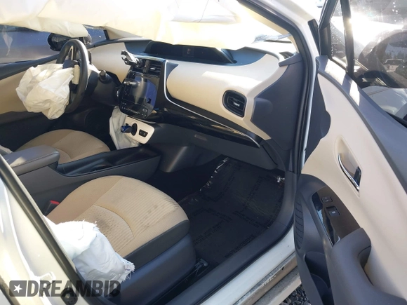 2016 Toyota Prius Four z VIN JTDKARFU8G3502915, wystawiony jako IAAI lot #41267499 z przebiegiem 110 002 mil mil oraz . Historia ofert i sprzedaży dostępna na DreamBid. Obrazek 5.