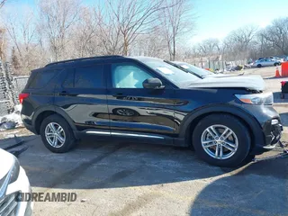 2023 Ford Explorer XLT with VIN 1FMSK8DHXPGB70042, listed as a IAAI auction lot 41429453 with 30,857 mi miles. Bid and sale history available at carsss.com. Image 13.