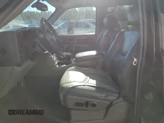 2005 Cadillac Escalade EXT z VIN 3GYEK62N85G111436, wystawiony jako Copart lot #87582245 z przebiegiem Nie podano mil oraz Szkoda całkowita • Salvage title. Historia ofert i sprzedaży dostępna na DreamBid. Obrazek 7.