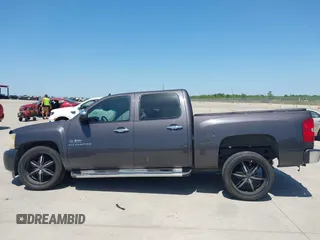 2010 Chevrolet Silverado 1500 LT with VIN 3GCRCSE06AG138545, listed as a IAAI auction lot 41990971 with 243,252 mi miles and . Bid and sale history available at DreamBid. Image 14.