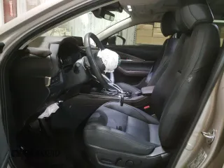 2024 Mazda CX-30 Premium z VIN 3MVDMBDY7RM623786, wystawiony jako Copart lot #83331774 z przebiegiem 10 344 mil mil oraz Szkoda całkowita • Salvage title. Historia ofert i sprzedaży dostępna na DreamBid. Obrazek 7.