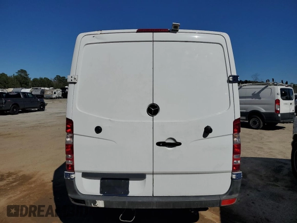 2016 Mercedes-Benz Sprinter Cargo with VIN WD3PE7DD8GP279862, listed as a Copart auction lot 45081325 with 220,116 mi miles and Clean Title. Bid and sale history available at carsss.com. Image 6.