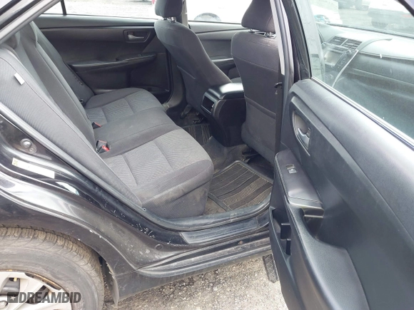 2015 Toyota Camry Hybrid LE with VIN 4T1BD1FK3FU164092, listed as a IAAI auction lot 41886726 with 396,189 mi miles. Bid and sale history available at carsss.com. Image 8.
