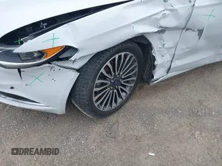 2018 Ford Fusion SE with VIN 3FA6P0HD6JR175468, listed as a IAAI auction lot 41989293 with 107,273 mi miles. Bid and sale history available at carsss.com. Image 17.