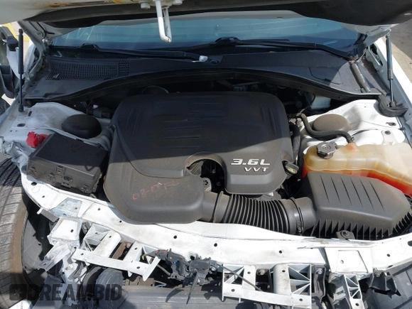 2021 Chrysler 300 with VIN 2C3CCABG5MH533004, listed as a IAAI auction lot 41916640 with 72,720 mi miles. Bid and sale history available at carsss.com. Image 10.