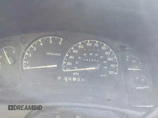 2000 Ford Explorer XLT with VIN 1FMZU63E1YZB81246, listed as a IAAI auction lot 41341700 with 241,373 mi miles and . Bid and sale history available at DreamBid. Image 7.