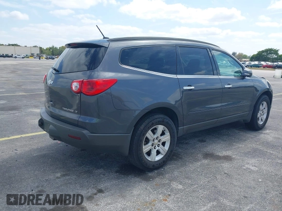 2012 Chevrolet Traverse 1LT z VIN 1GNKVGED1CJ337359, wystawiony jako IAAI lot #42101429 z przebiegiem 196 445 mil mil oraz . Historia ofert i sprzedaży dostępna na DreamBid. Obrazek 4.