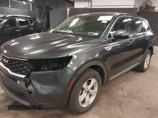 2022 Kia Sorento LX with VIN 5XYRG4LC5NG125979, listed as a IAAI auction lot 41790629 with 44,294 mi miles. Bid and sale history available at carsss.com. Image 6.