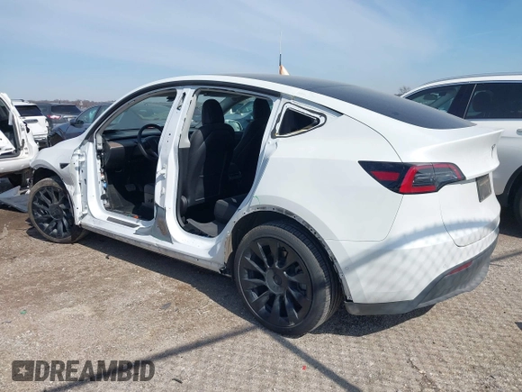 2022 Tesla Model Y Long Range with VIN 7SAYGDEE4NF428434, listed as a IAAI auction lot 41578503 with 35,460 mi miles and . Bid and sale history available at DreamBid. Image 3.