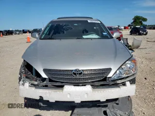 2004 Toyota Camry LE z VIN 4T1BE32K94U313343, wystawiony jako Copart lot #58053425 z przebiegiem 120 515 mil mil oraz Szkoda całkowita • Salvage title. Historia ofert i sprzedaży dostępna na DreamBid. Obrazek 5.