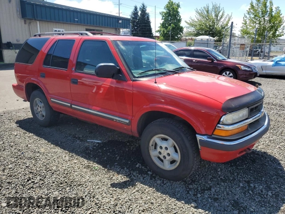2000 Chevrolet Blazer LT z VIN 1GNDT13W8Y2392666, wystawiony jako Copart lot #56652895 z przebiegiem 223 924 mil mil oraz Szkoda całkowita • Salvage title. Historia ofert i sprzedaży dostępna na DreamBid. Obrazek 4.
