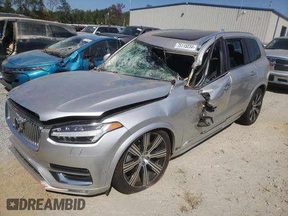 2020 Volvo XC90 Inscription with VIN YV4A22PL1L1612357, listed as a Copart auction lot 75115234 with 0 mi miles and Salvage Title. Bid and sale history available at carsss.com. Image 1.