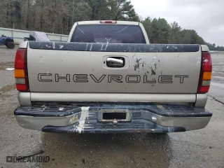 2000 Chevrolet Silverado 1500 with VIN 1GCEC14W2YZ342994, listed as a Copart auction lot 88068995 with 0 mi miles and Salvage Title. Bid and sale history available at carsss.com. Image 6.