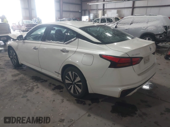 2019 Nissan Altima 2.5 SV with VIN 1N4BL4DV2KC146808, listed as a IAAI auction lot 41573414 with 52,213 mi miles. Bid and sale history available at carsss.com. Image 3.