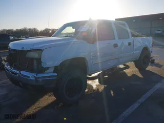 2006 Chevrolet Silverado 2500HD LT1 with VIN 1GCHK23D06F264669, listed as a IAAI auction lot 41106561 with 1 mi miles. Bid and sale history available at carsss.com. Image 22.