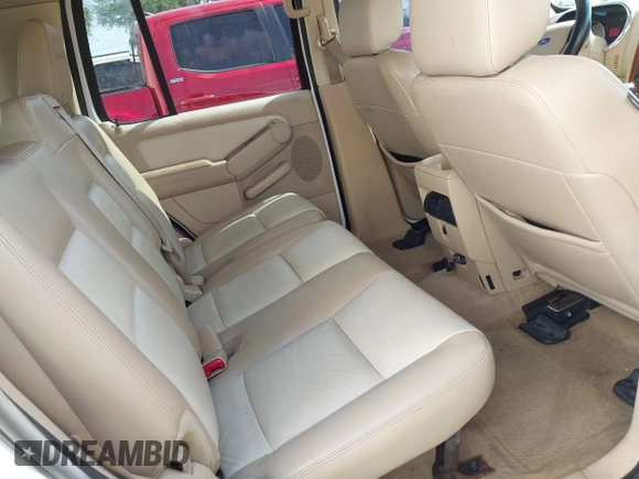 2006 Ford Explorer Eddie Bauer с VIN 1FMEU64896UB21376, выставлен на аукционе IAAI как лот 42086981 с пробегом 132 314 миль миль и . История ставок и продаж доступна на DreamBid. Изображение 8.