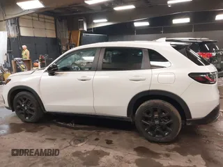 2024 Honda HR-V Sport with VIN 3CZRZ2H57RM734230, listed as a IAAI auction lot 41595087 with 15,272 mi miles. Bid and sale history available at carsss.com. Image 14.
