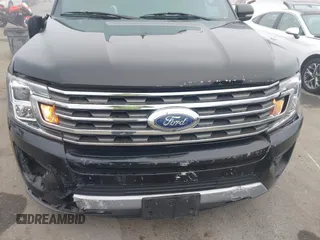 2021 Ford Expedition XLT with VIN 1FMJU1JT7MEA71014, listed as a IAAI auction lot 41219835 with 93,725 mi miles. Bid and sale history available at carsss.com. Image 6.