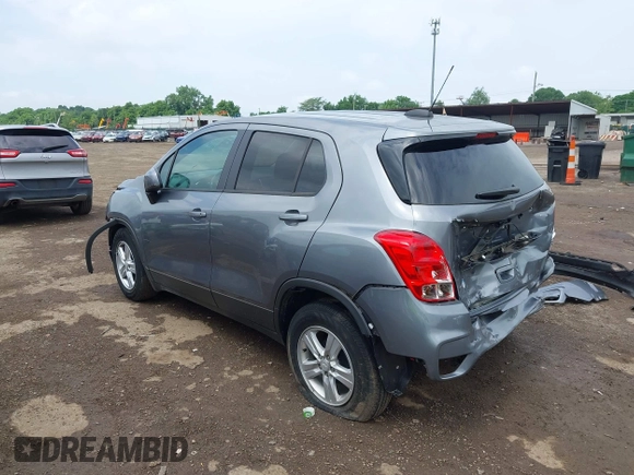 2020 Chevrolet Trax LS with VIN 3GNCJKSB3LL154785, listed as a IAAI auction lot 42523242 with 31,038 mi miles and . Bid and sale history available at DreamBid. Image 3.