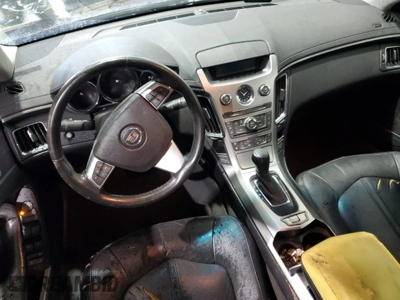 2009 Cadillac CTS RWD с VIN 1G6DF577490153609, выставлен на аукционе Copart как лот 56169675 с пробегом 278 316 миль миль и Списание • Salvage title. История ставок и продаж доступна на DreamBid. Изображение 8.